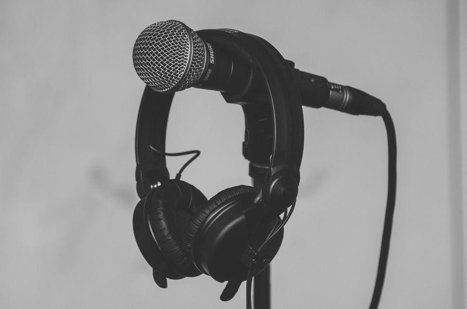 4 reasons why audiobook voice actors will be replaced by AI voices (in 3-5 years)